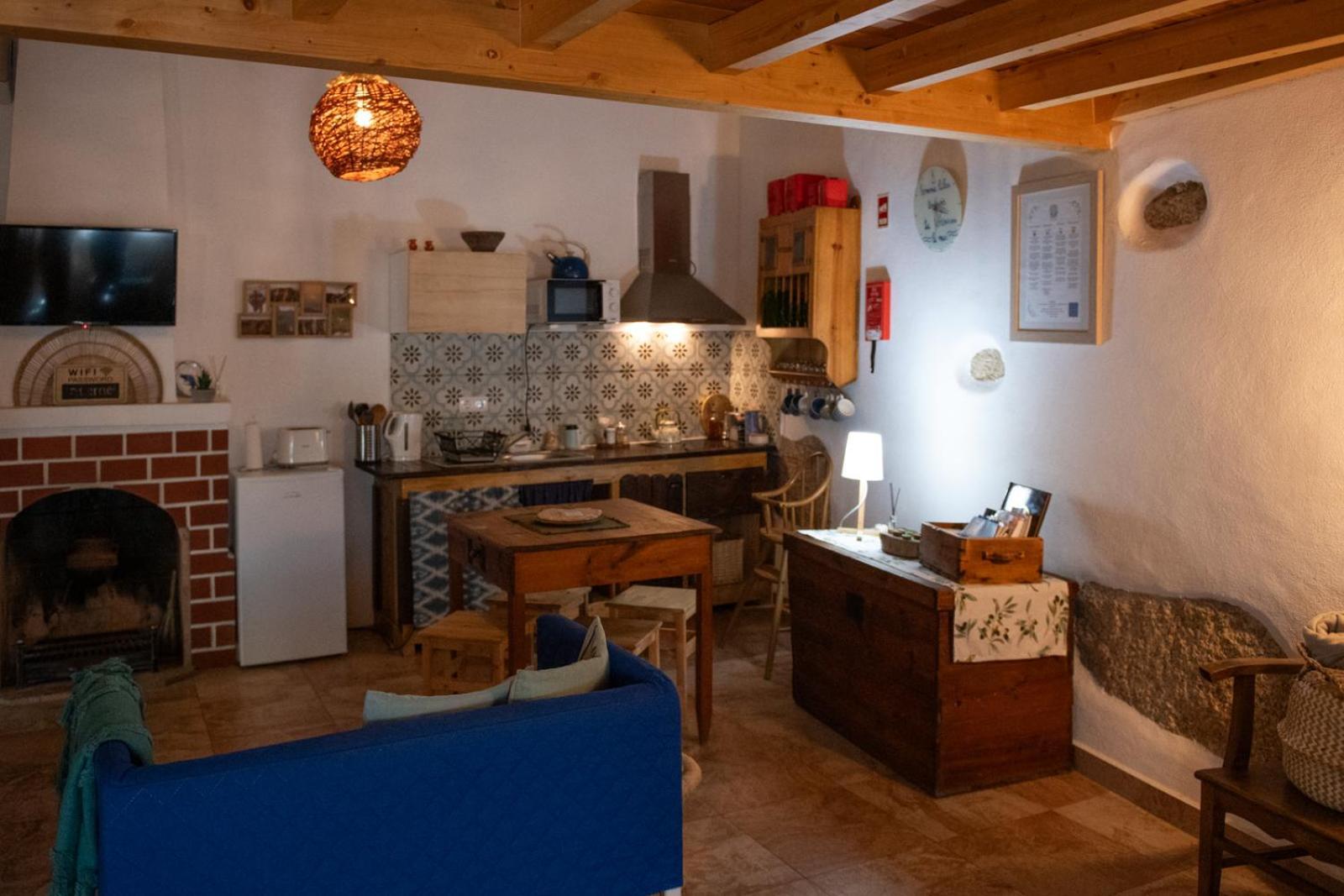 Вилла Casa Do Guardado Монсанту Экстерьер фото